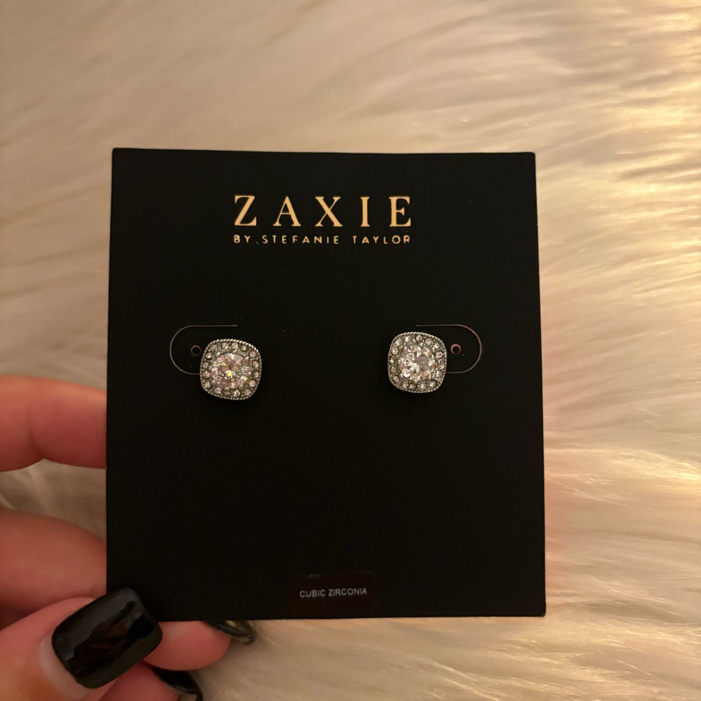 Zaxie Stud Earrings